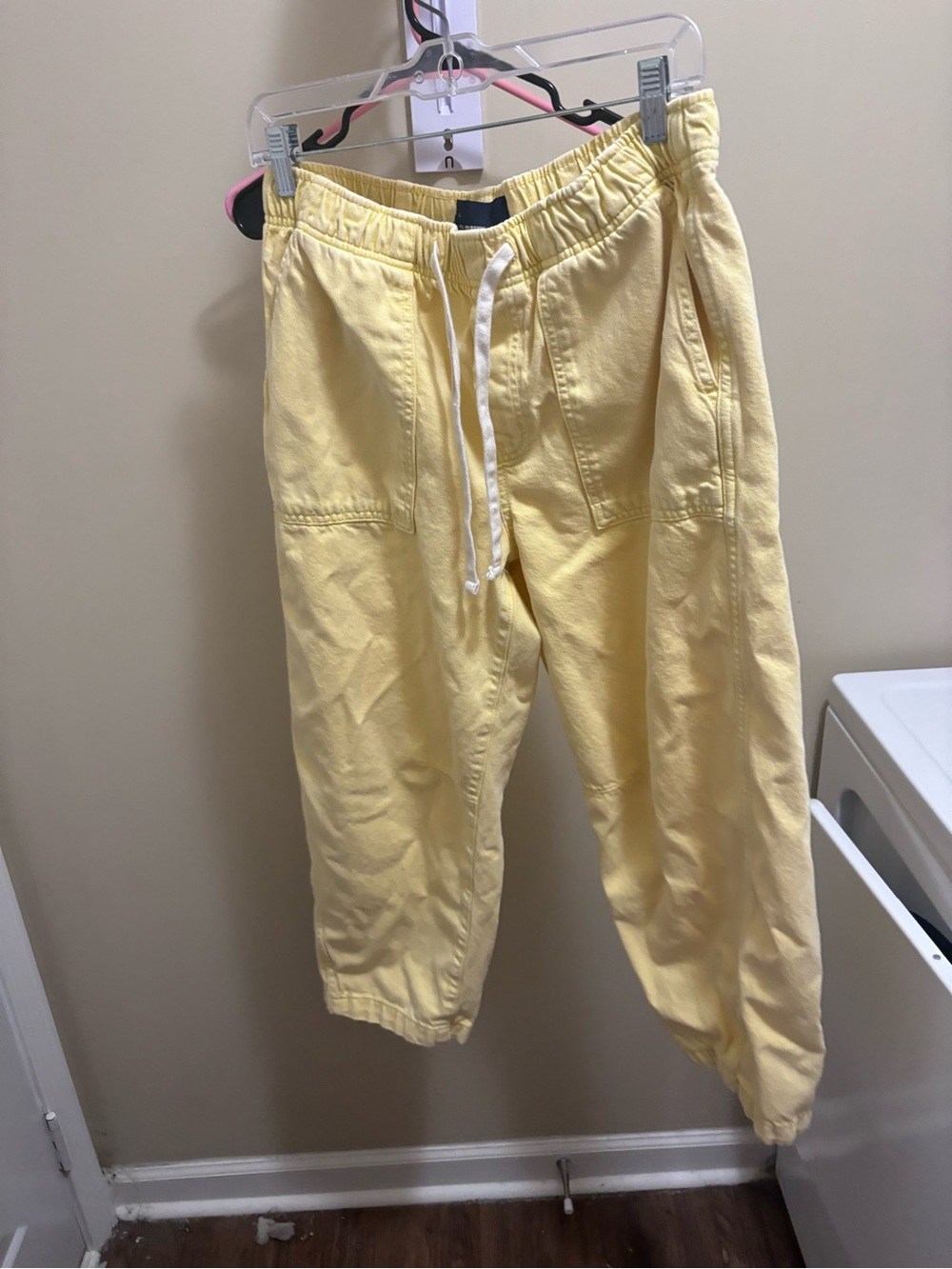 GAP Wonens Light Yellow Drawstring Barrel Leg Jeans
